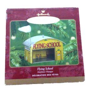 2001 Hallmark Keepsake Ornament “Flying School Hangar” Tin Town & Country retire